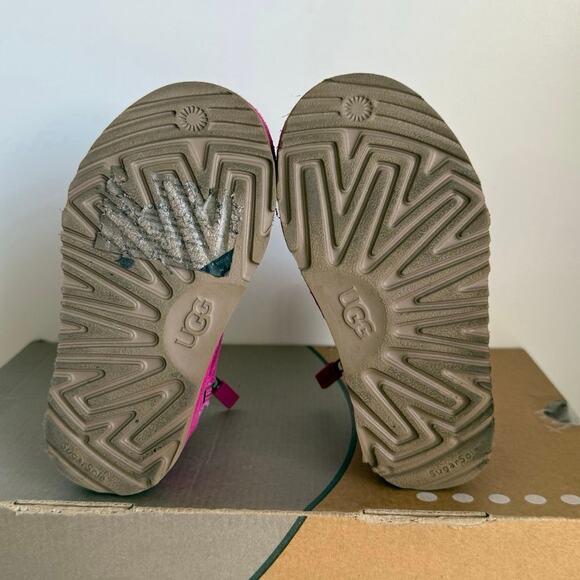 UGG Highland Hi Heritage Pink Toddler Boots - Sz 8 C - Picture 12 of 12